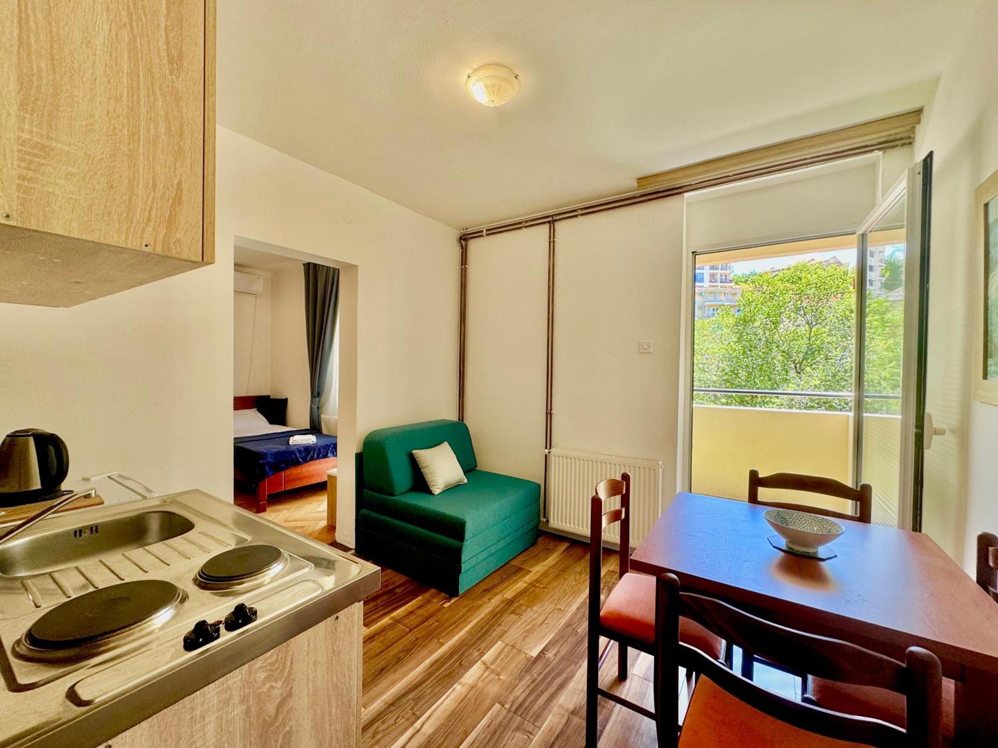 For-A Apartmani Bečići Kültér fotó