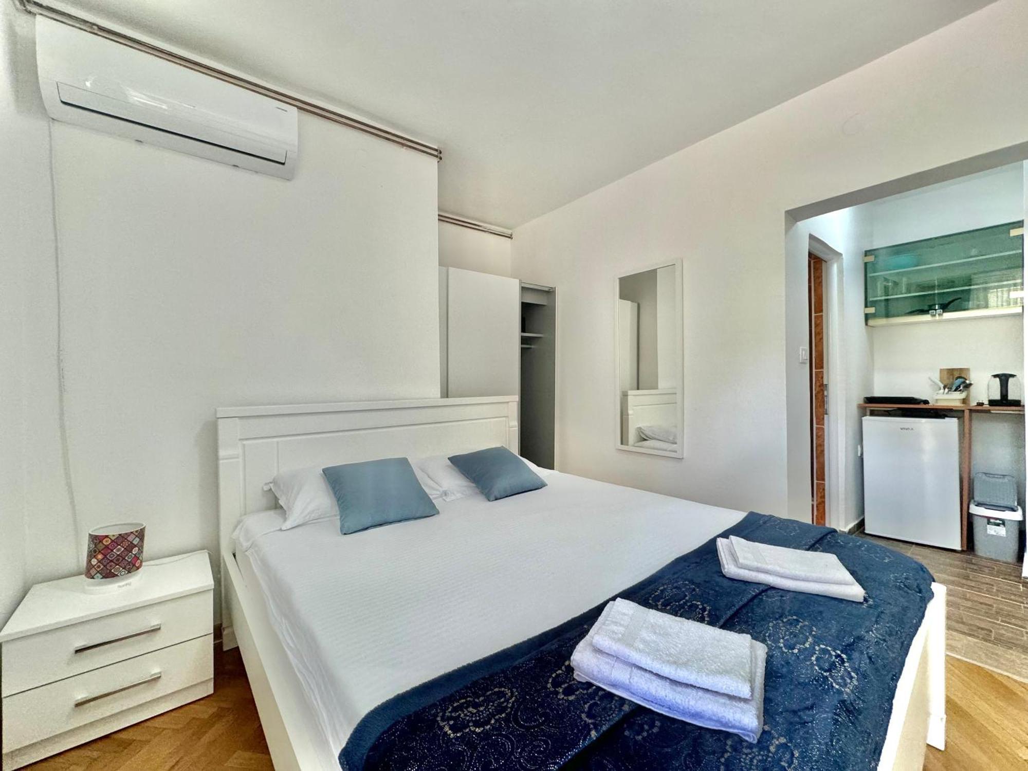 For-A Apartmani Bečići Kültér fotó