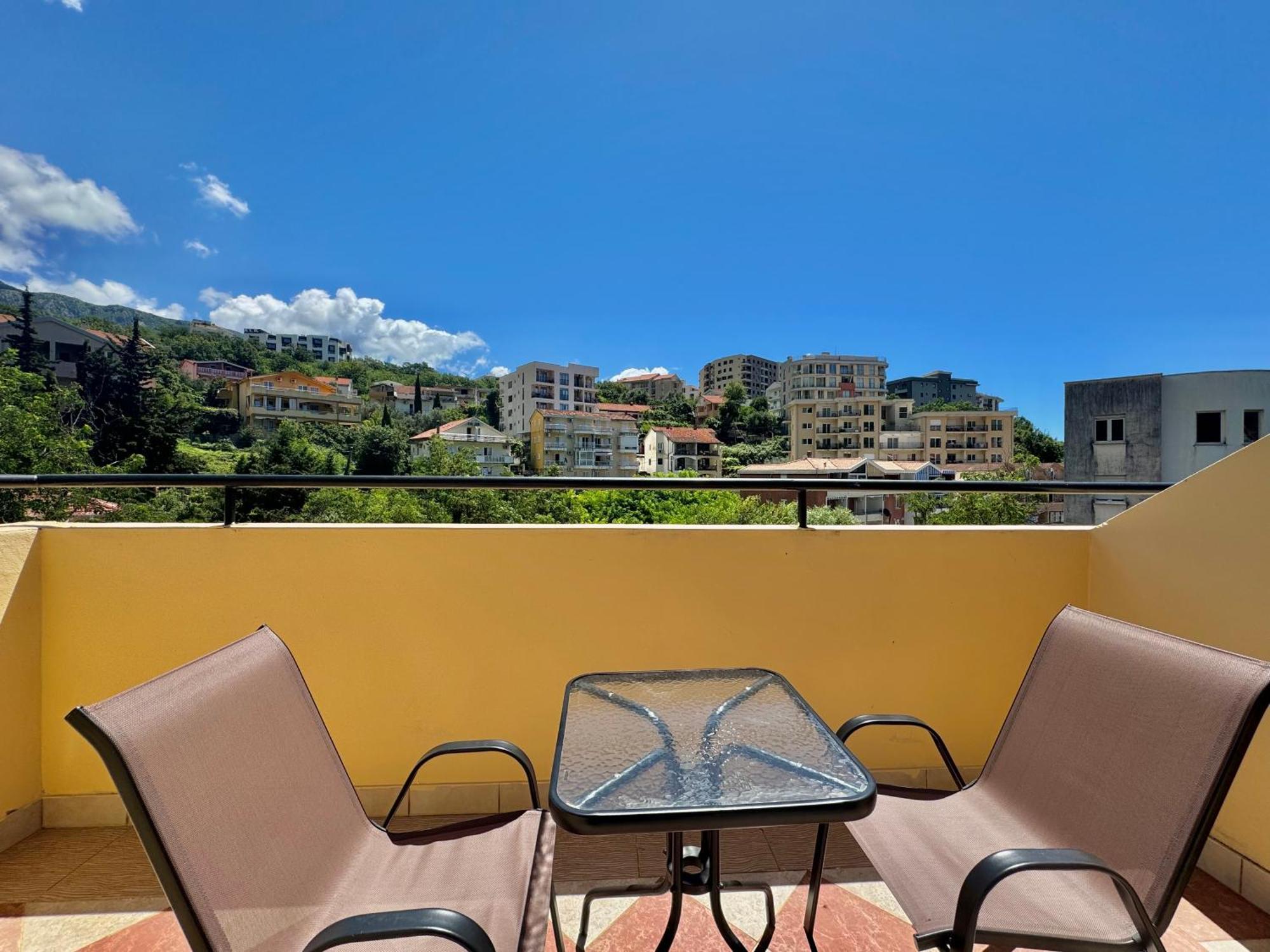 For-A Apartmani Bečići Kültér fotó