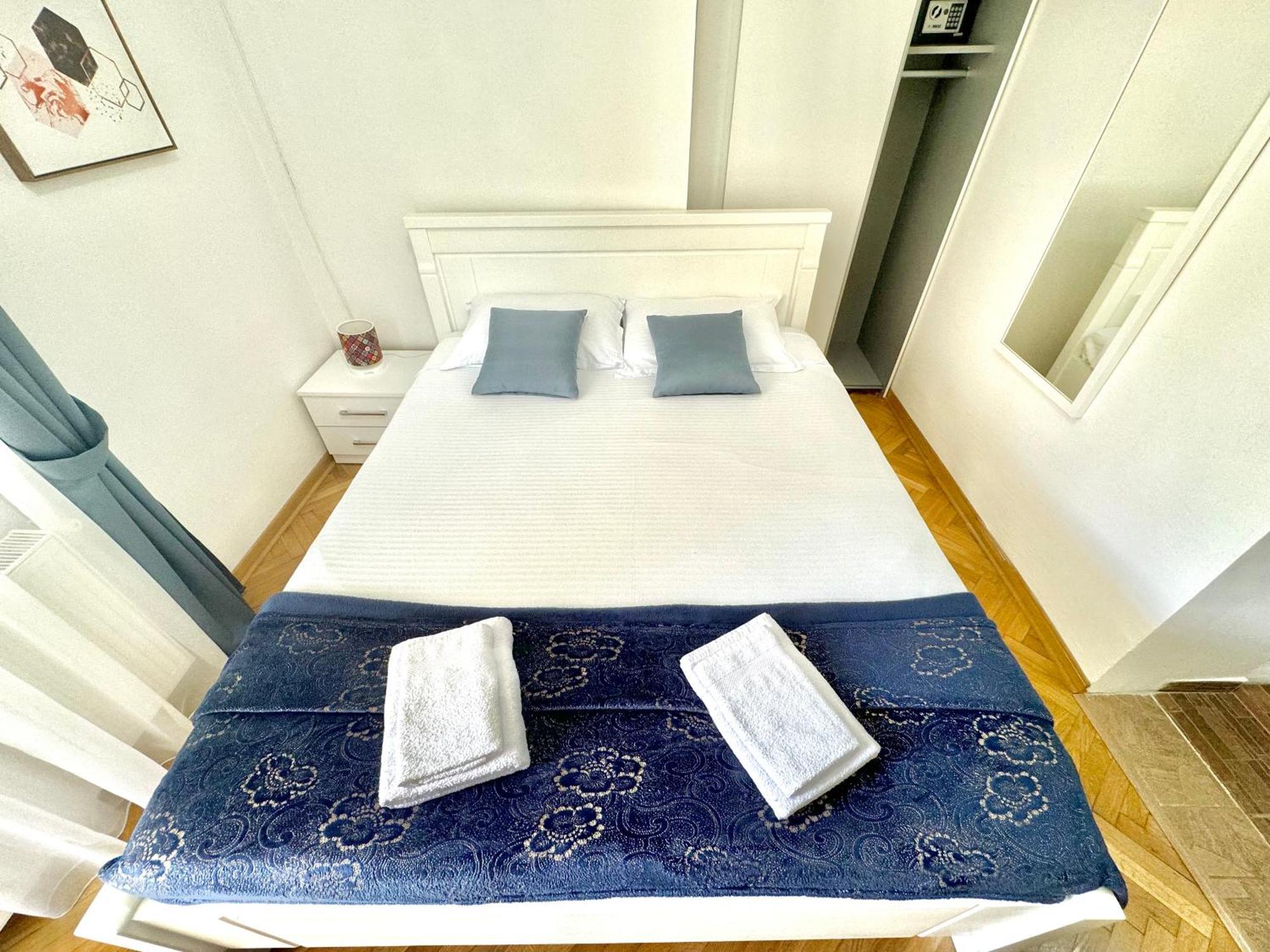 For-A Apartmani Bečići Kültér fotó