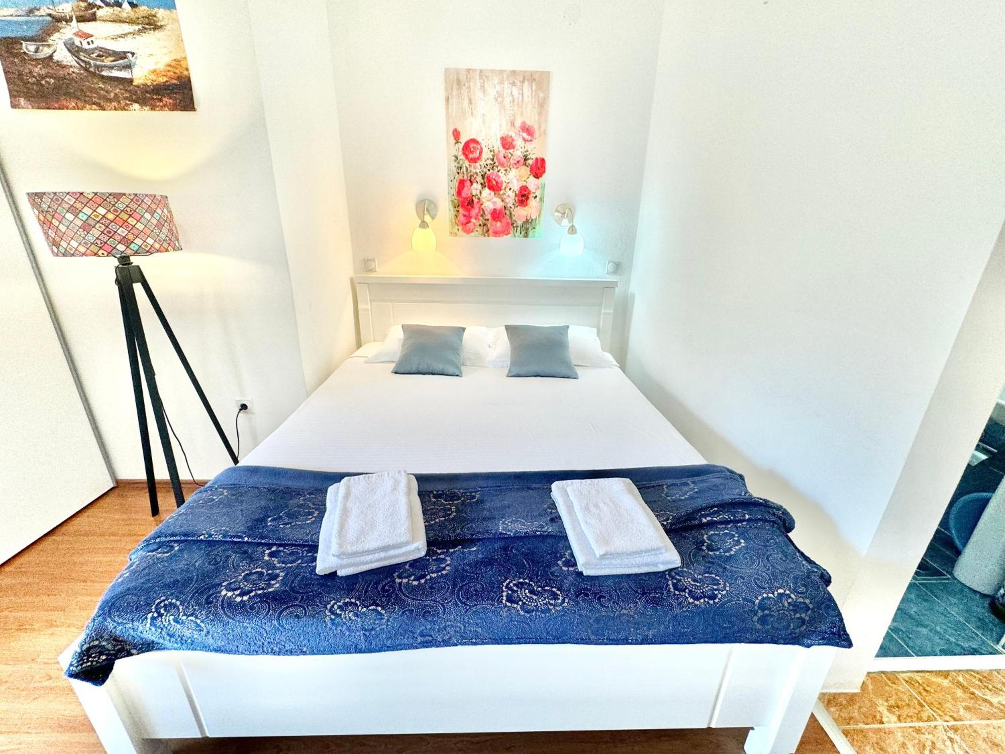 For-A Apartmani Bečići Kültér fotó